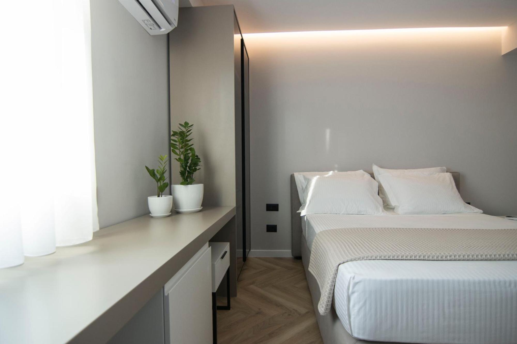 Mina Luxury Rooms Tirana Exterior photo