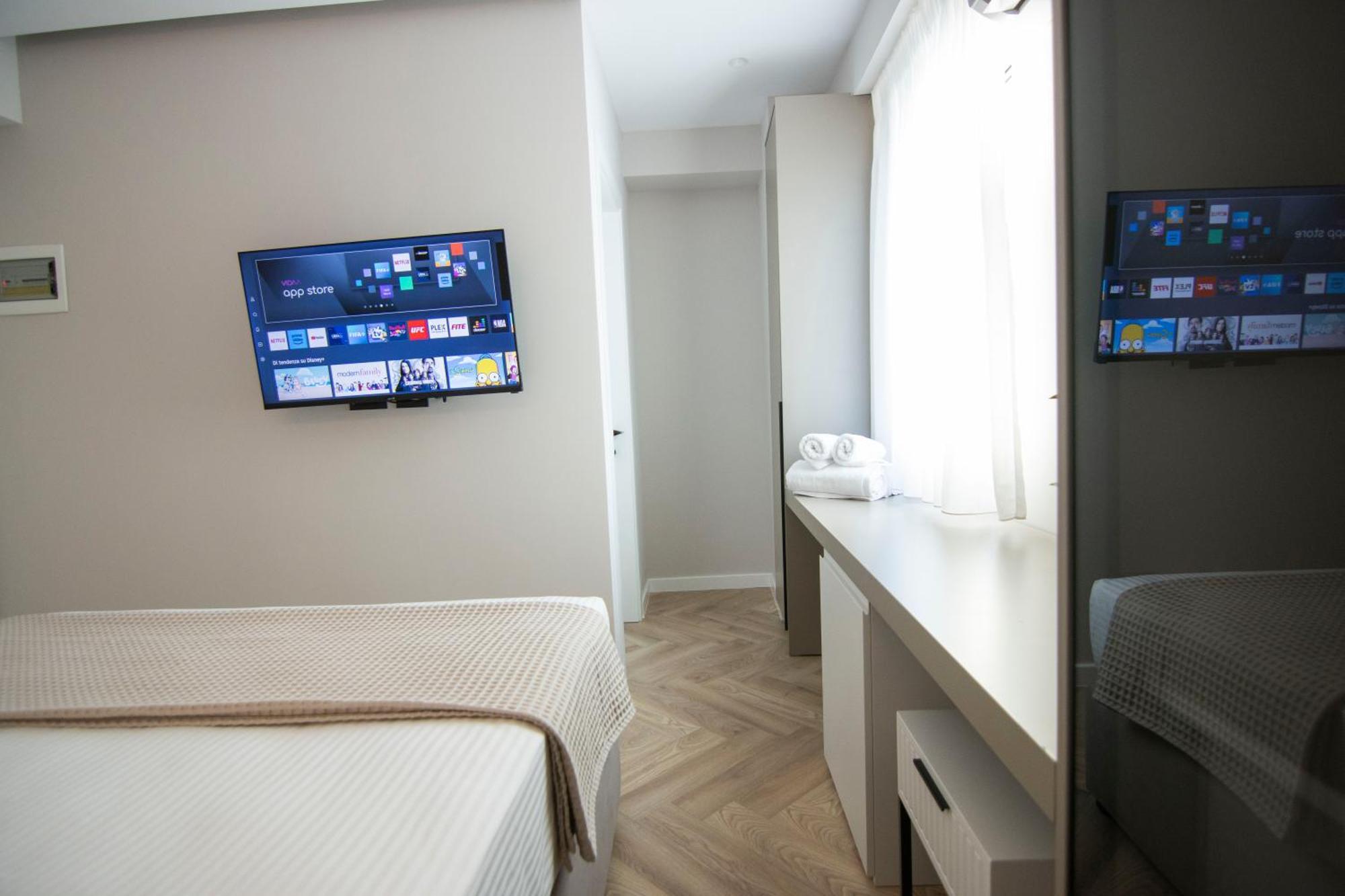 Mina Luxury Rooms Tirana Exterior photo