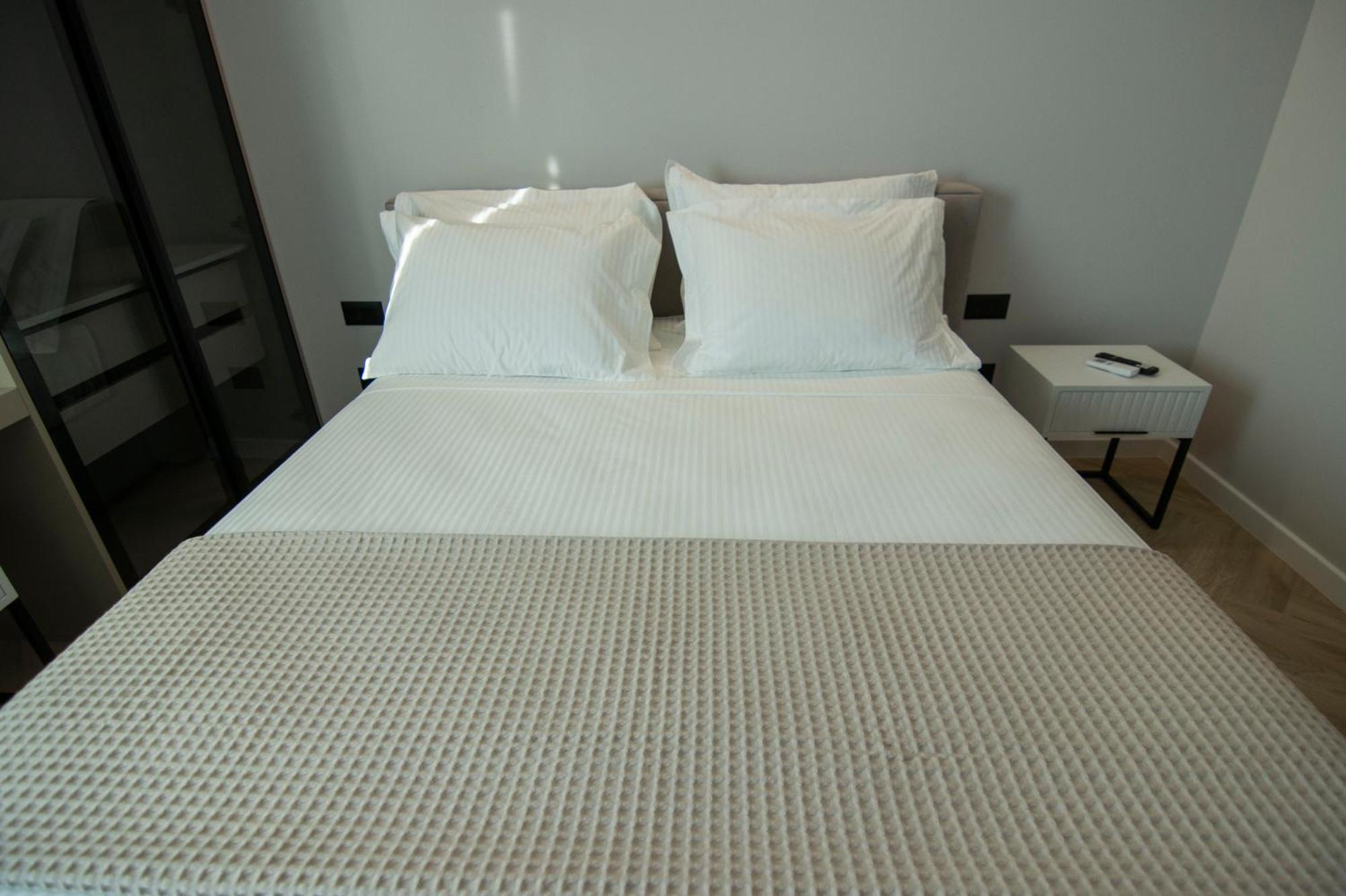 Mina Luxury Rooms Tirana Exterior photo