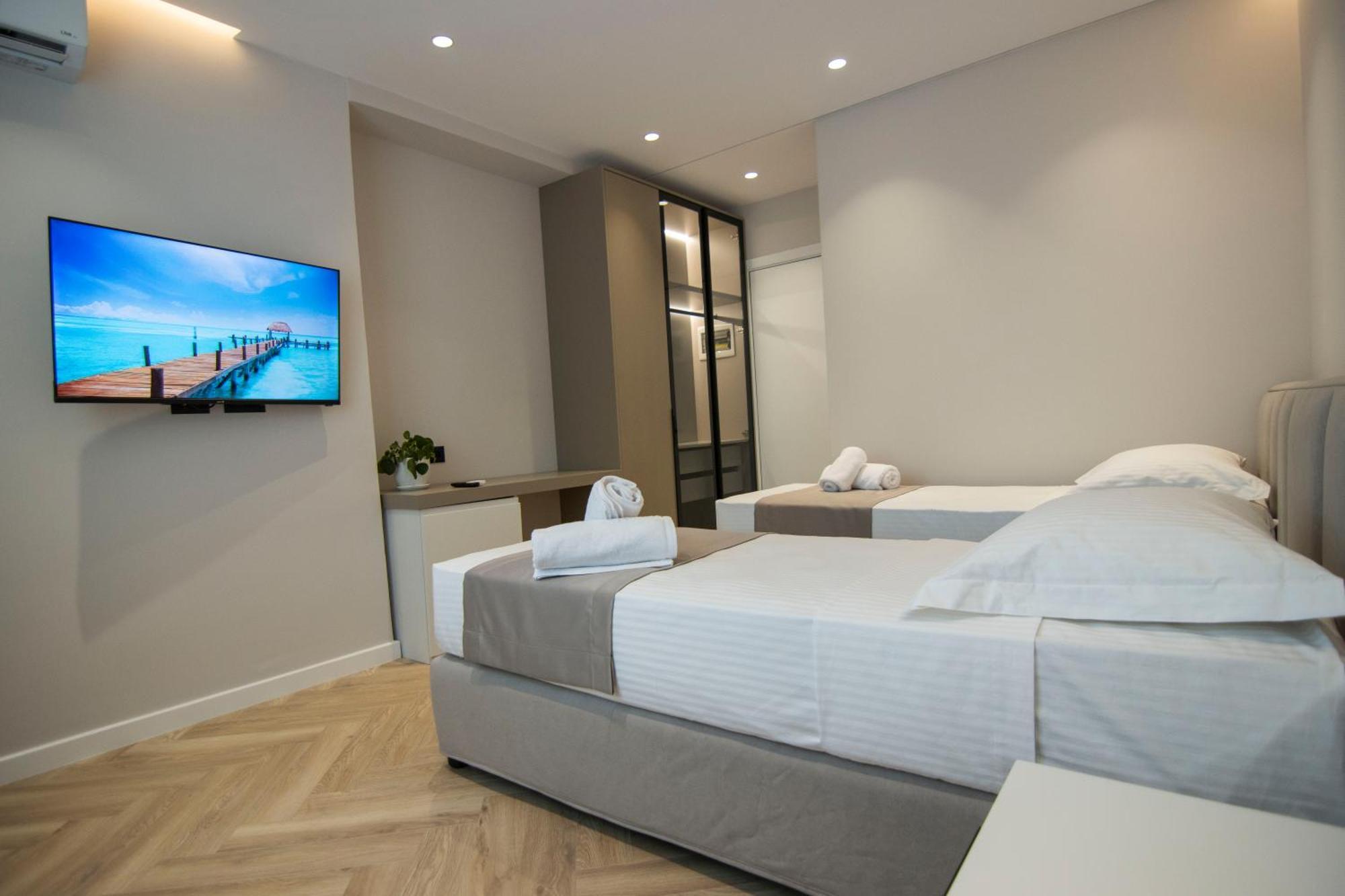 Mina Luxury Rooms Tirana Exterior photo